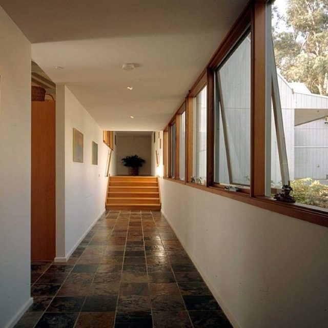Gallery link connects the two wings of the family home providing lifestyle flexibility.

#sustainable #modular #prefab #offsite #architecture #australianarchitecture  #makeitwood #timber #fairweatherhomes #fairweather #homes #newhomes #instahome #modularhomes #sustainablehomes #archilovers #prefabricated #homedesign #precision #manufacturing #instagood #photooftheday #houses #melbournearchitecture 
Copyright Fairweather Homes